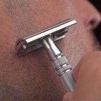 Feather Double Edge Safety Razors and Blades - close shave with AS-D2